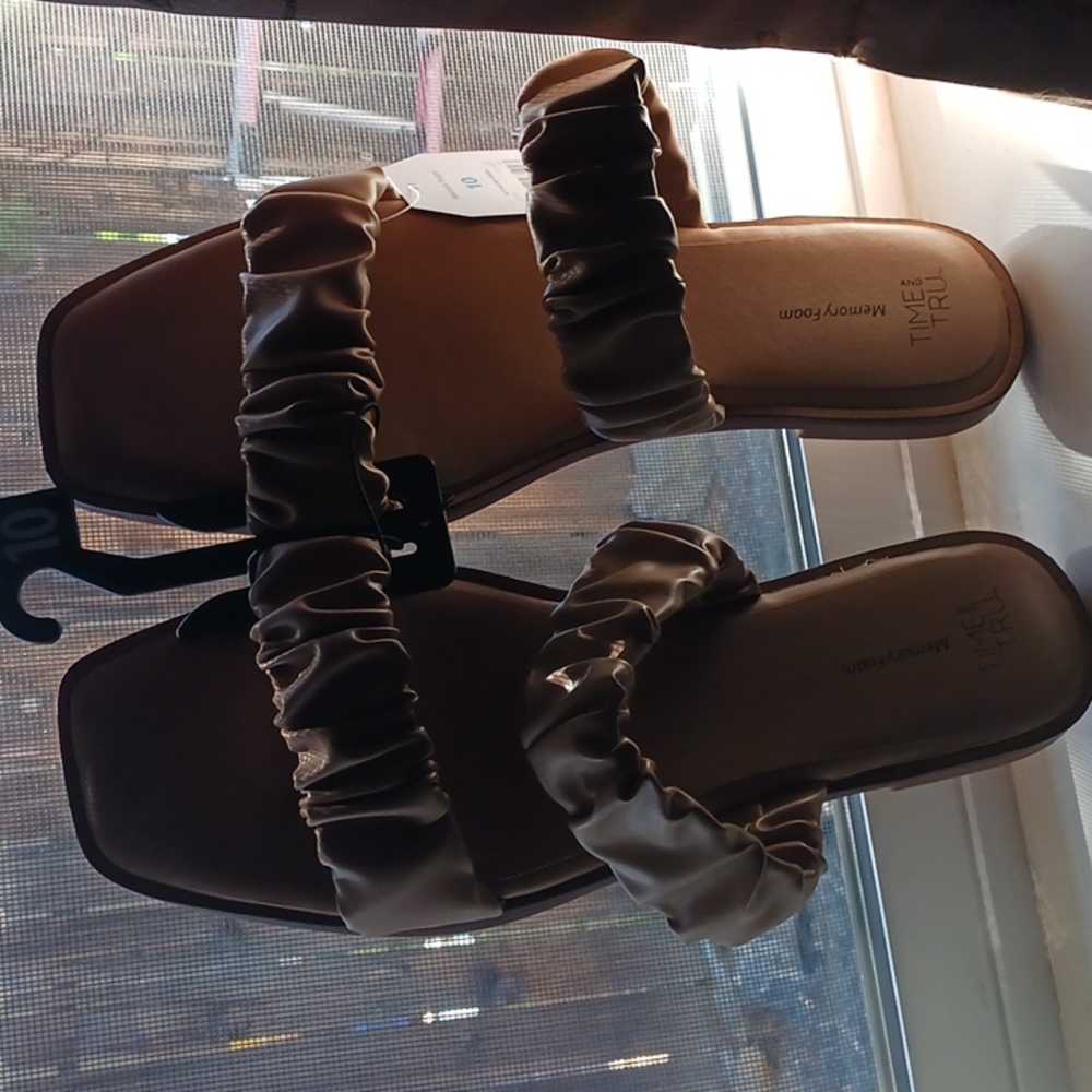 Time and Tru Women's Ruched Strap Sandals Tan Size 10